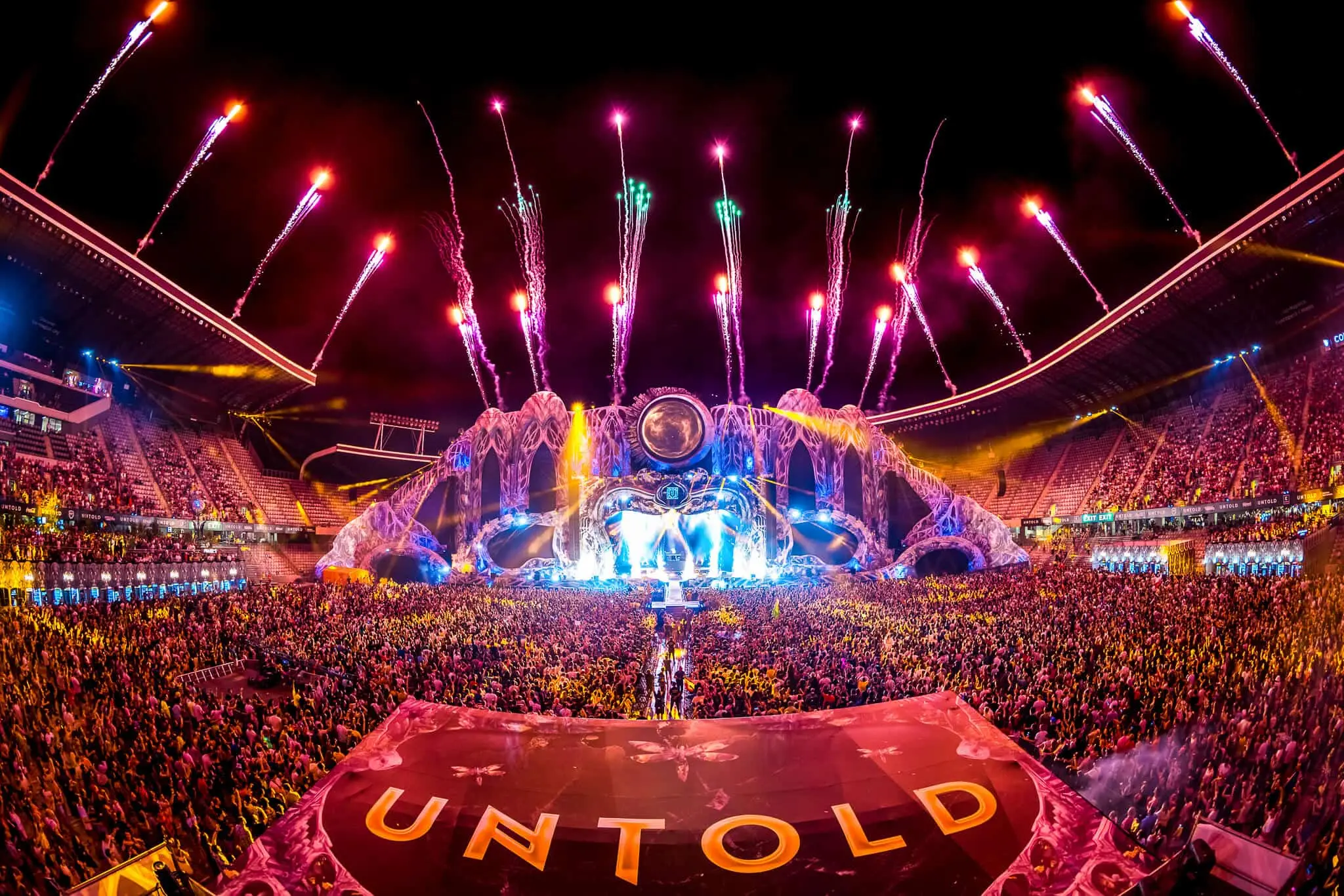 Clujul Își Face Pungi de Război pentru Untold: Apartamente la Preț de Bilete de Aur pentru Festivalul de Muzică