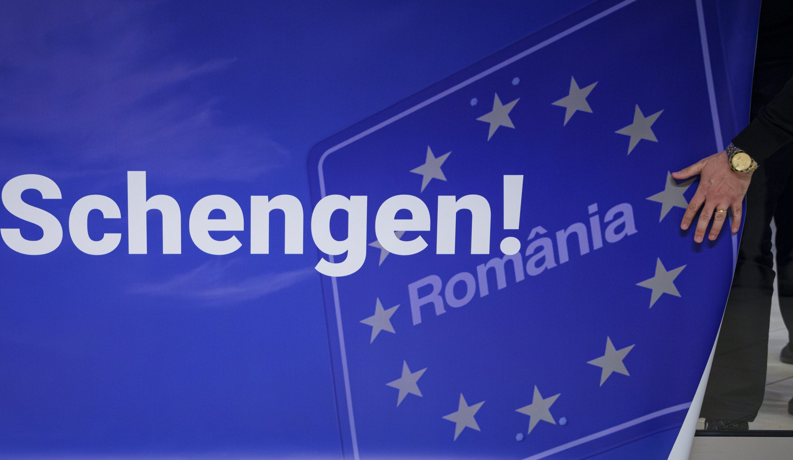 Intrarea României în Schengen: Vameșii, șervețelele și drama înspăgilor